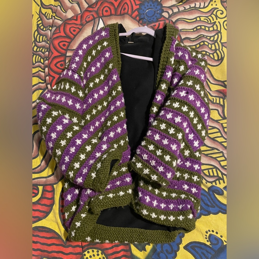 Chunky Nepalese 100% Wool Sweater - Medium